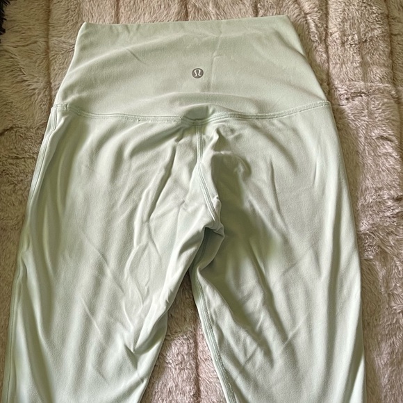 Lululemon align 25” legging in delicate mint size 4 - Picture 3 of 3